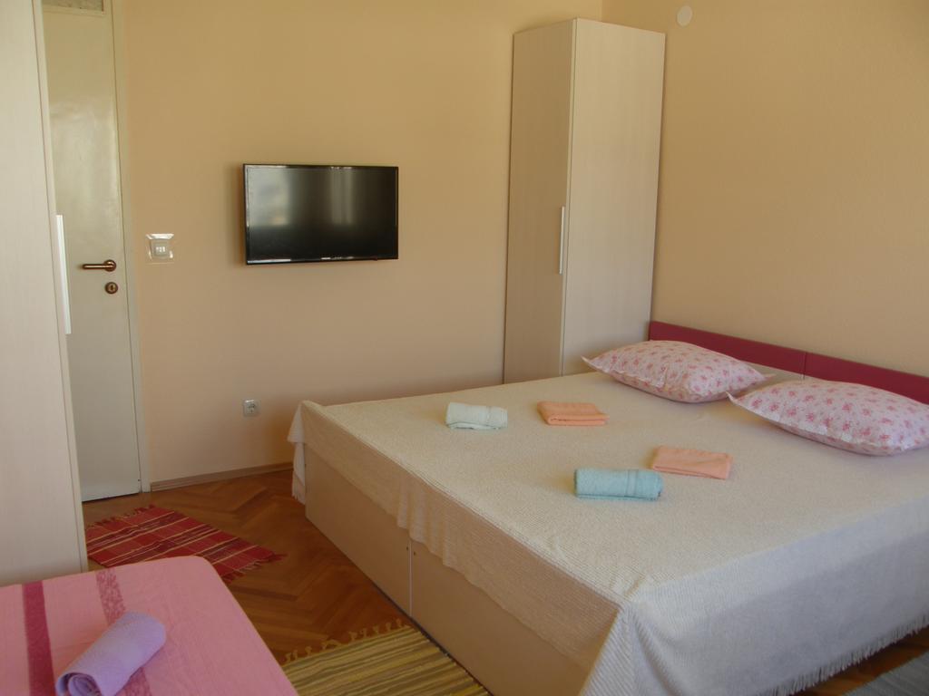 Neva Rooms Σπλιτ Εξωτερικό φωτογραφία